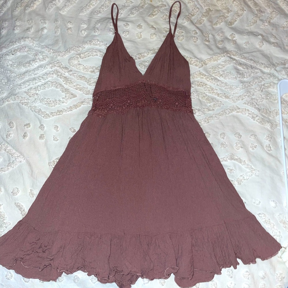 brown flowy dress with cutout waist
